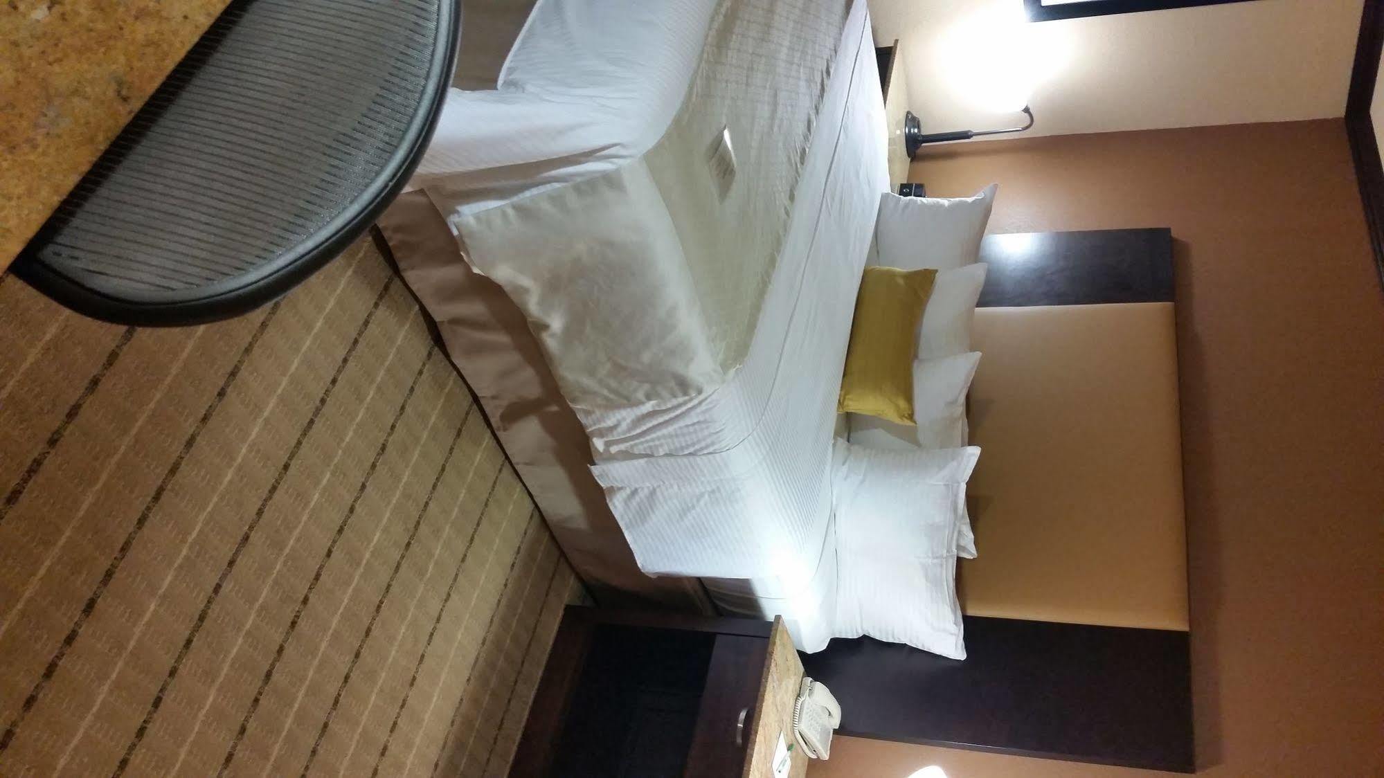 Wyndham Garden Oklahoma City Resort & Conference Hotel Near Airport, Fairgrounds Paycom & I40 Экстерьер фото